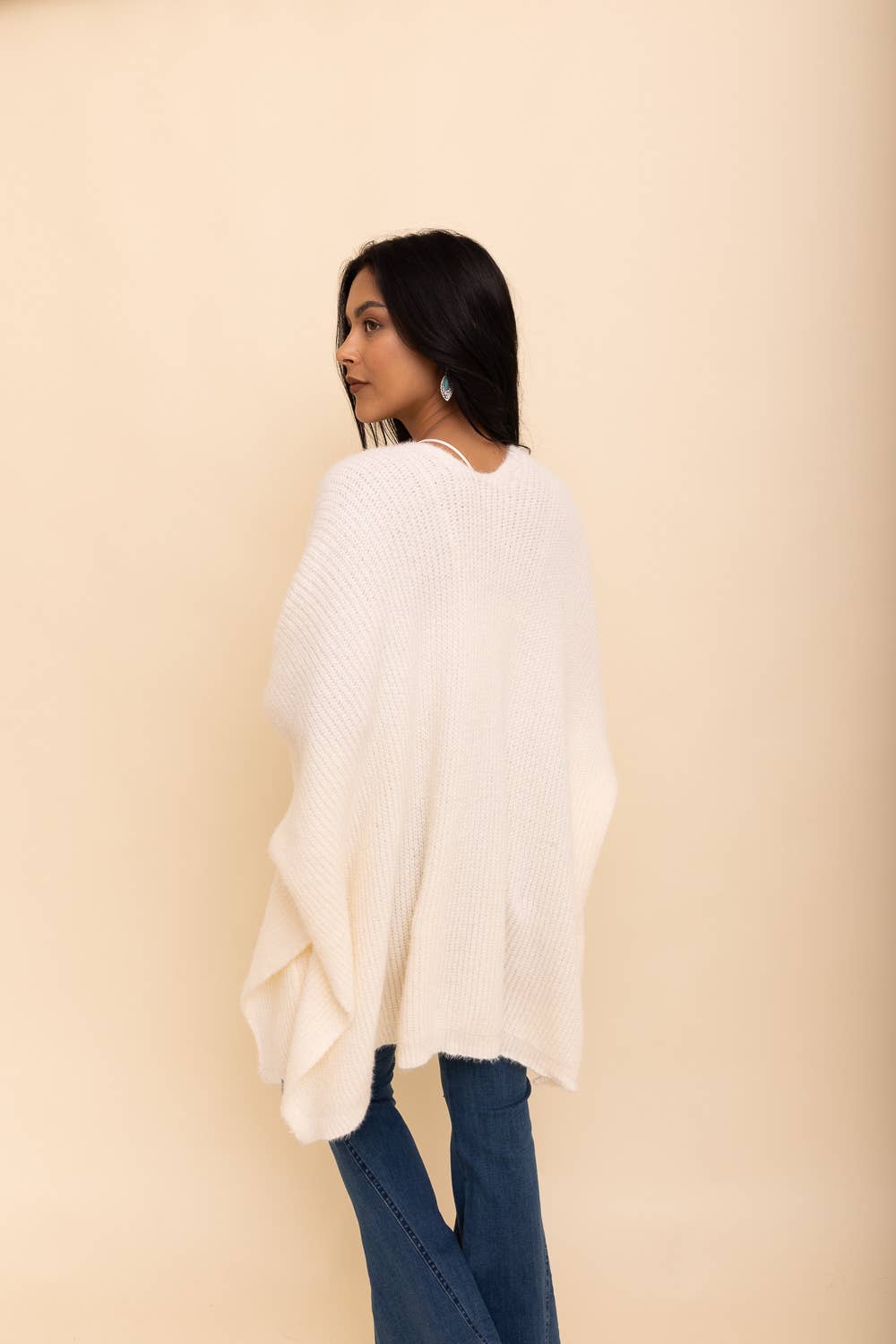 Chic Boucle Cozy Cardigan Poncho