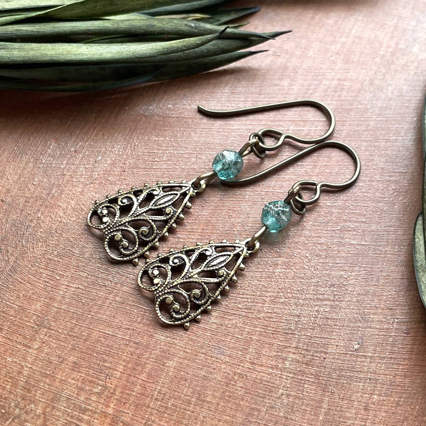 Delicate Vintage Filigree Pendant Earrings Aquamarine Luster