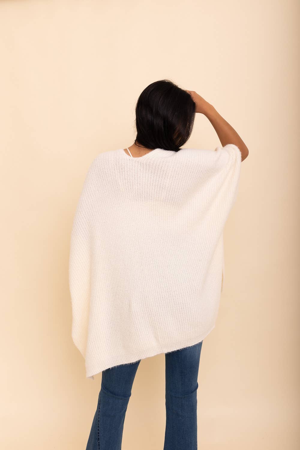 Chic Boucle Cozy Cardigan Poncho